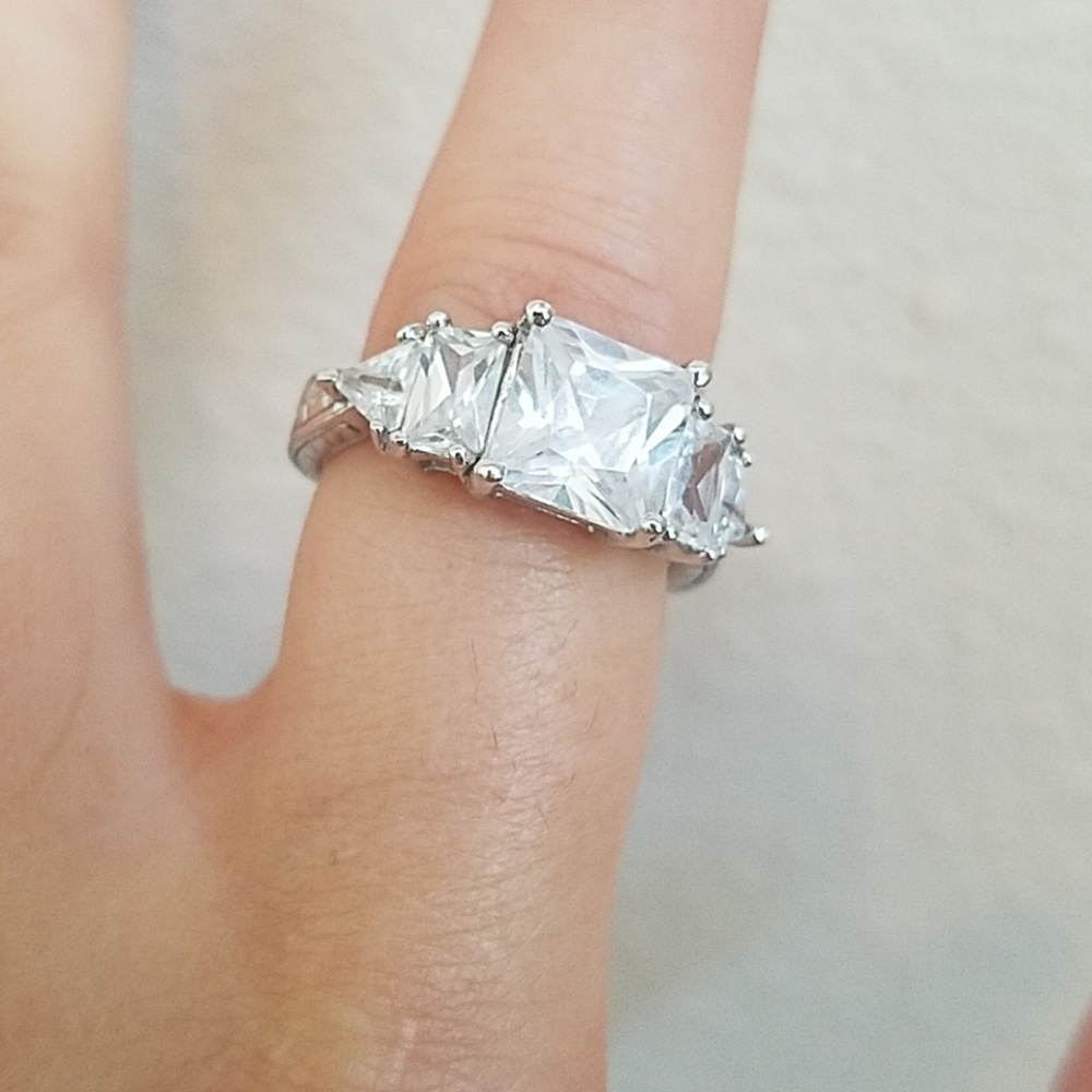Sterling Silver and 6 Stone Ring